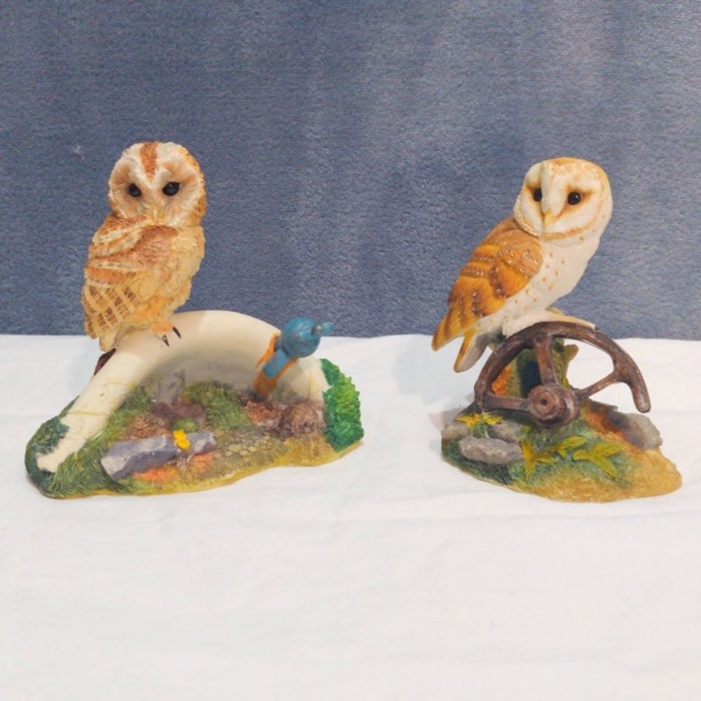 Vintage 1998 Russell Willis Songs from the Heart Barn Owl Figurine Set of 2